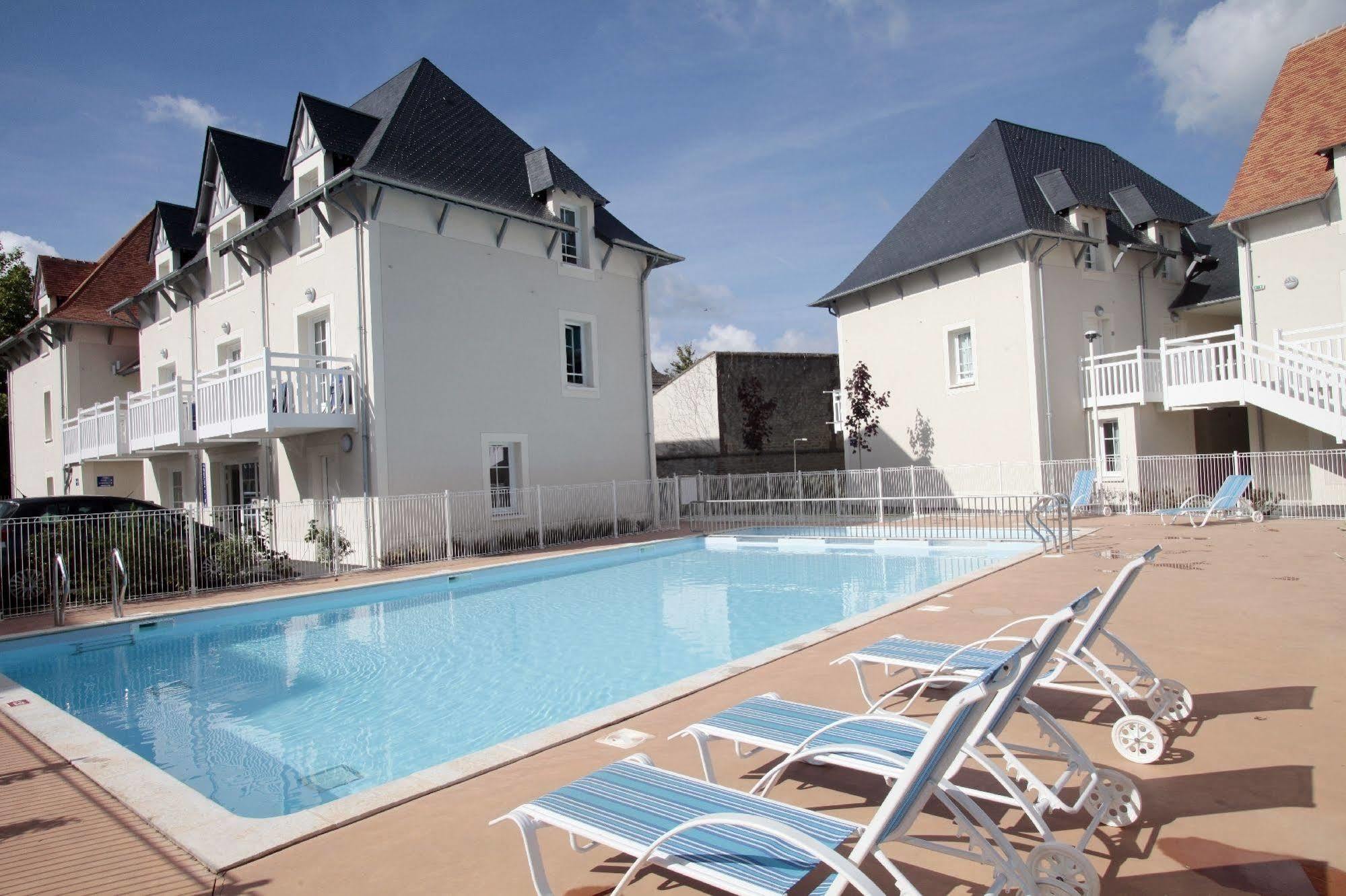 Residence Odalys Le Domaine Des Dunettes Cabourg Eksteriør billede